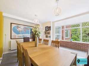 Dining Room- click for photo gallery
